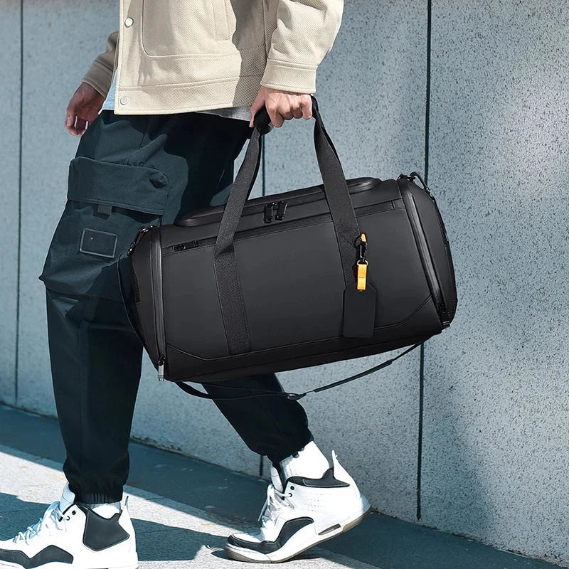 Sac ouvert révélant le compartiment dédié aux chaussures