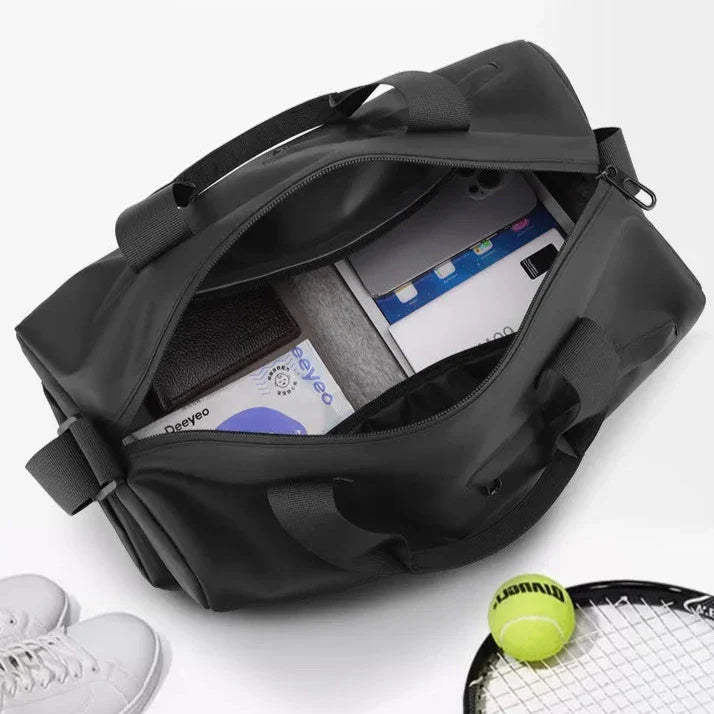 Vue de face du sac week-end imperméable en polyester