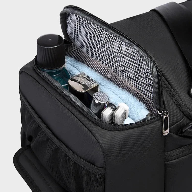 Compartiment séparé pour chaussures dans le sac de voyage