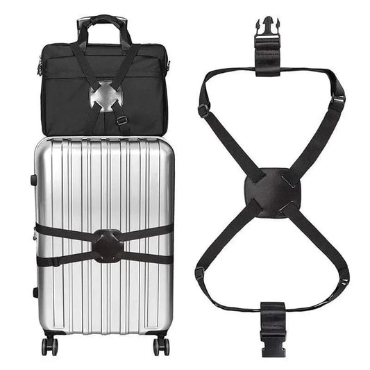 Sangle noire ajustée sur une valise en déplacement