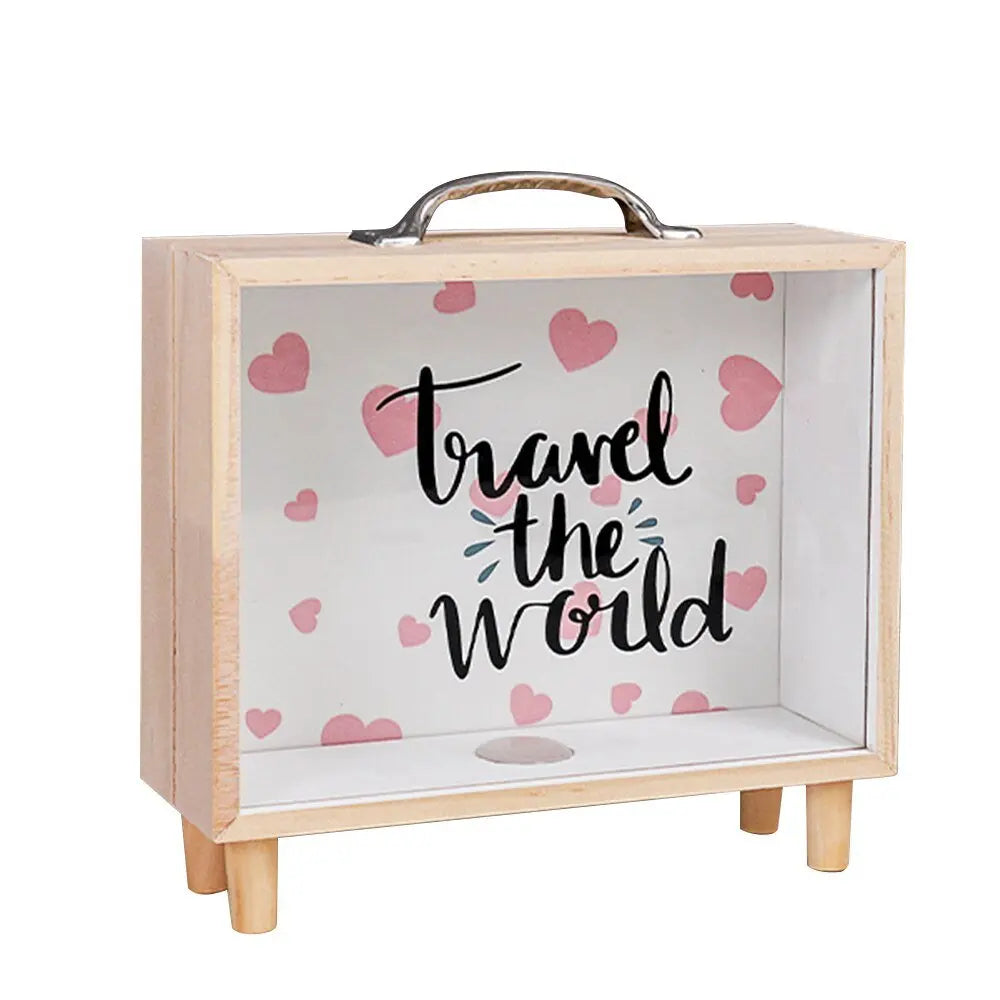 Tirelire en forme de valise en bois sur fond blanc