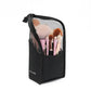 Trousse noire en nylon avec texture visible