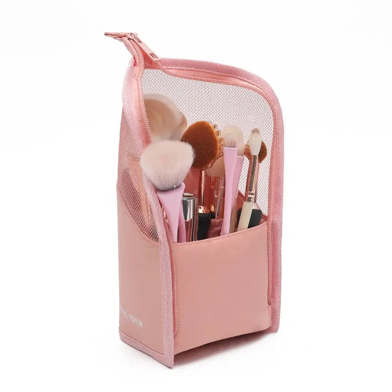 Trousse rose en nylon avec détails de couture
