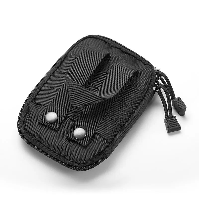 Trousse ouverte montrant l'intérieur vide et spacieux