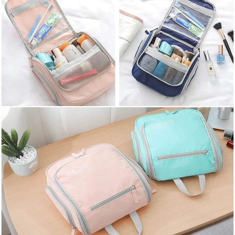 Trousse ouverte montrant le rangement organisé