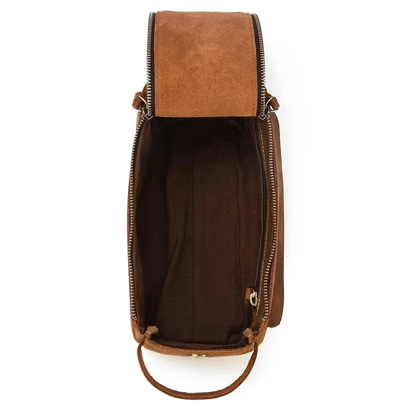 Intérieur de la trousse avec poches de rangement