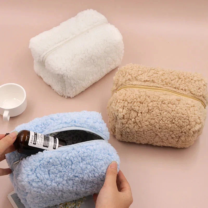 Trousse compacte avec fermeture à zip, vue latérale