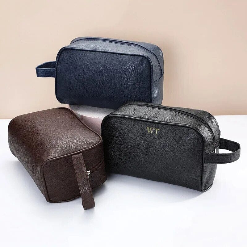 Trousse de toilette marron avec détails dorés raffinés