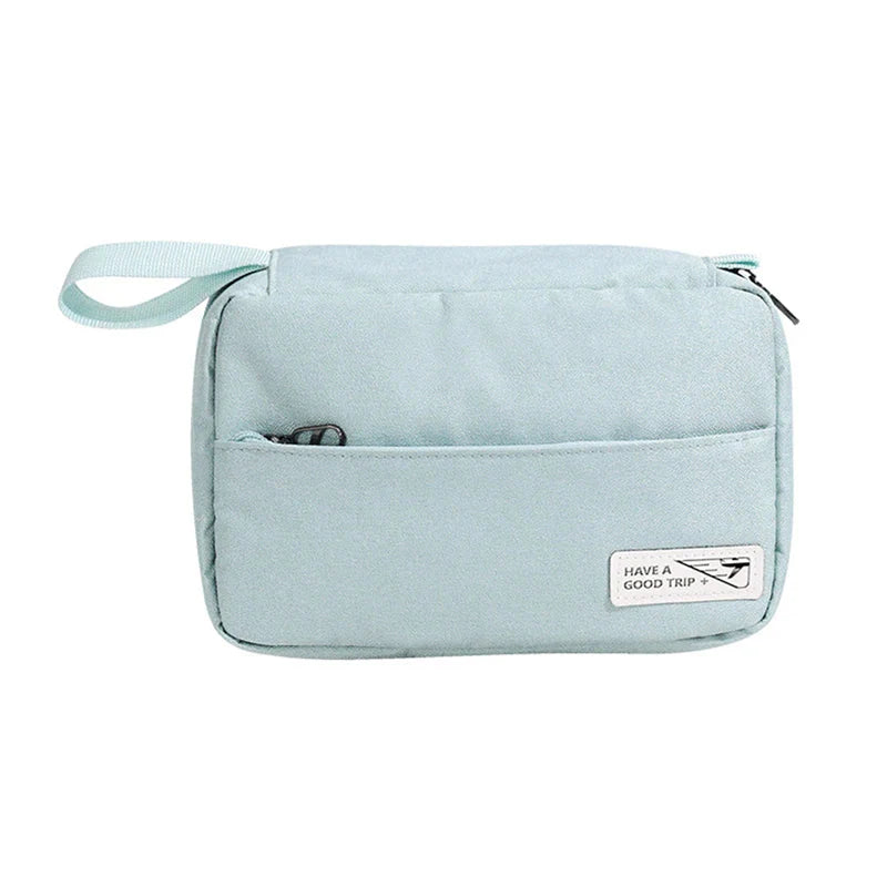 Trousse bleu ciel, compacte et facile à transporter