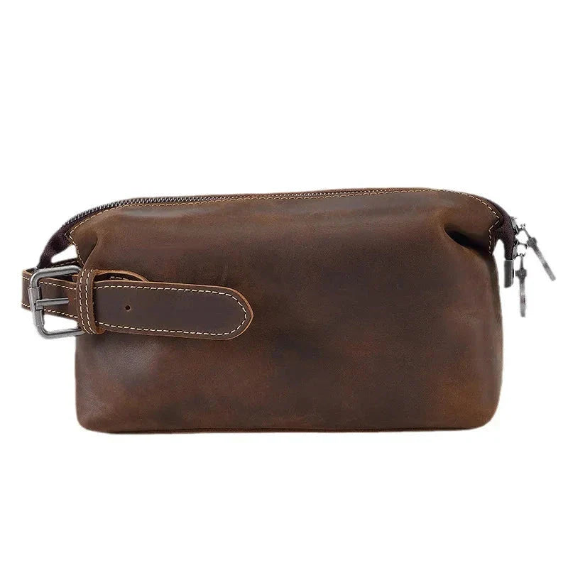 Détail du cuir pleine fleur de la trousse pour homme