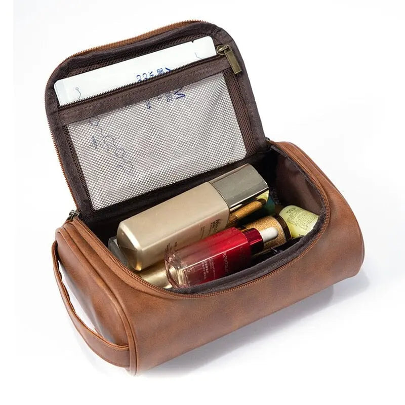 Trousse de toilette vintage ouverte avec accessoires visibles