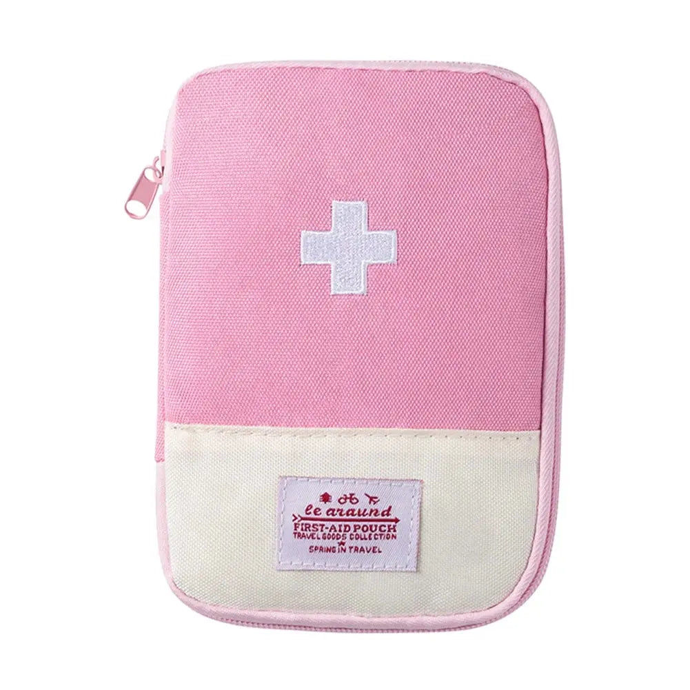 Trousse rose de secours, petite et fonctionnelle