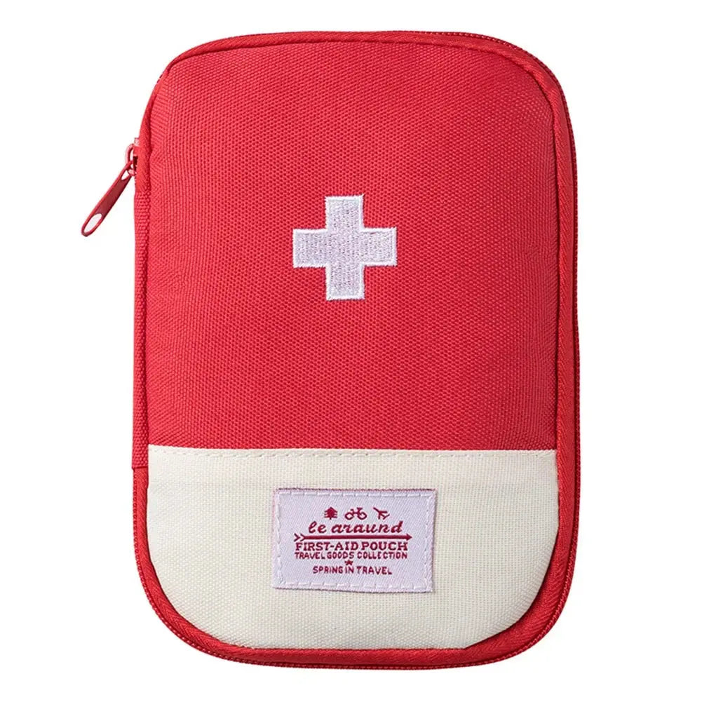 Trousse rouge compacte, dimensions 10.5x15 cm
