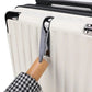 Vanity case rigide posé sur une surface en bois