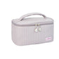 Vanity violet spacieux, parfait pour ranger vos essentiels